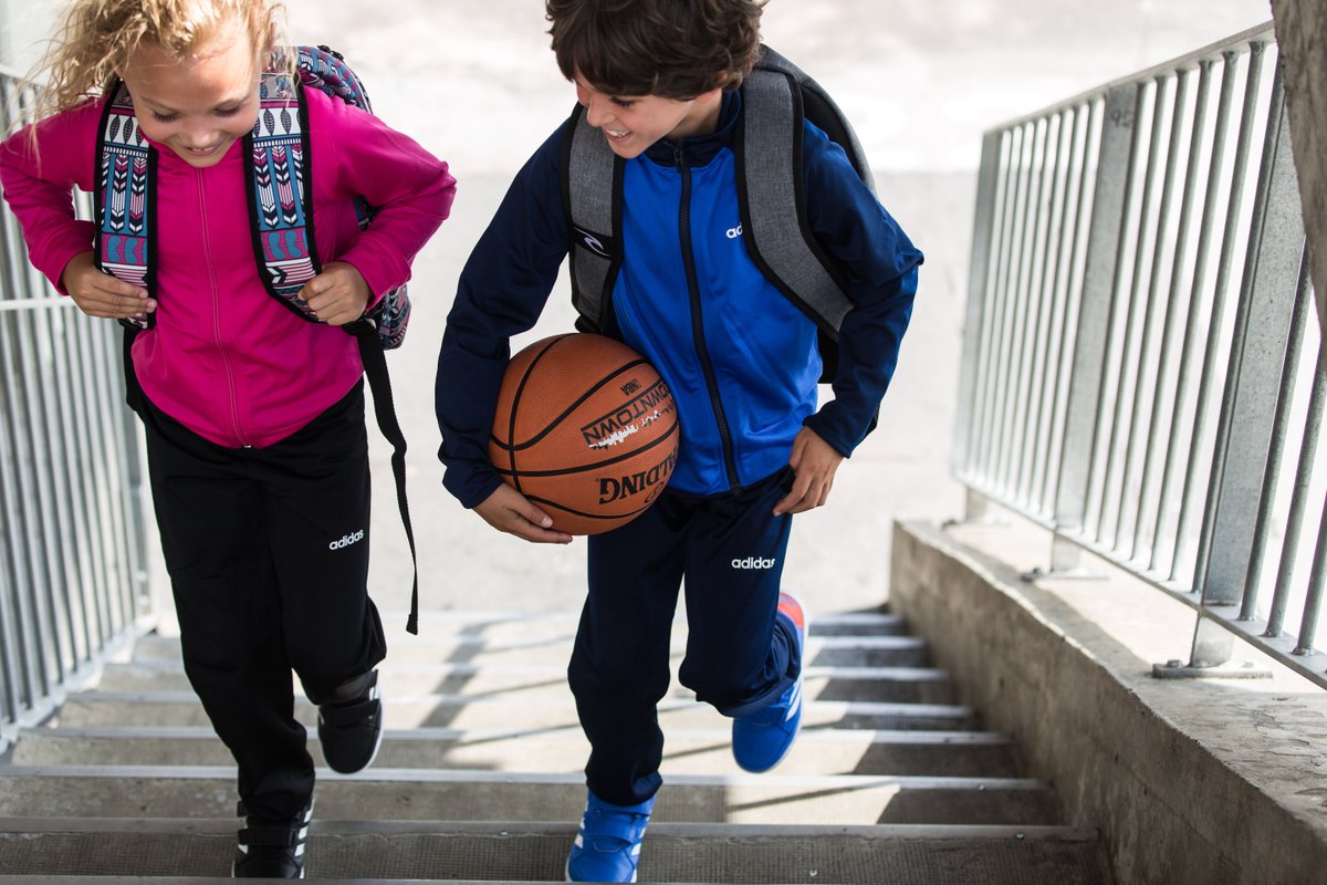 Forum Sport on Twitter: "Para la vuelta al cole... ¡el es la prenda estrella! 🤸‍♂️📚🤸‍♀️ 🧒 Chándals niño ➡️ https://t.co/JlIvZ8cOiQ 👧 Chándals niña ➡️ https://t.co/XTIrm6GQE1 #nike #puma#nameit #chándal #deporte #ropadeportiva #