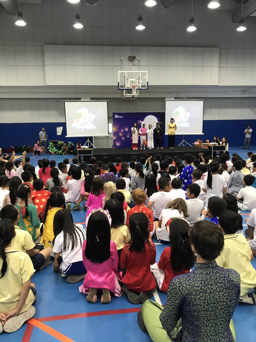 MrAttwellsClass's tweet image. Lovely day of building teacher #community and celebrating local #culture at #AISVN