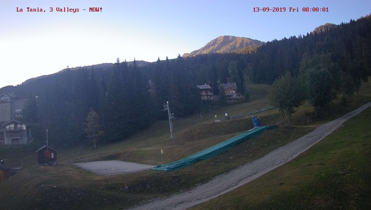 #LaTania Weather Station LIVE 13 September 2019 at 08:02 AM - Current Temp: 10.1ºC (24hr Low 8.0ºC  24hr High 25.4ºC). Wind: ESE 2mph (expected windchill 10C). FORECAST: Sunny