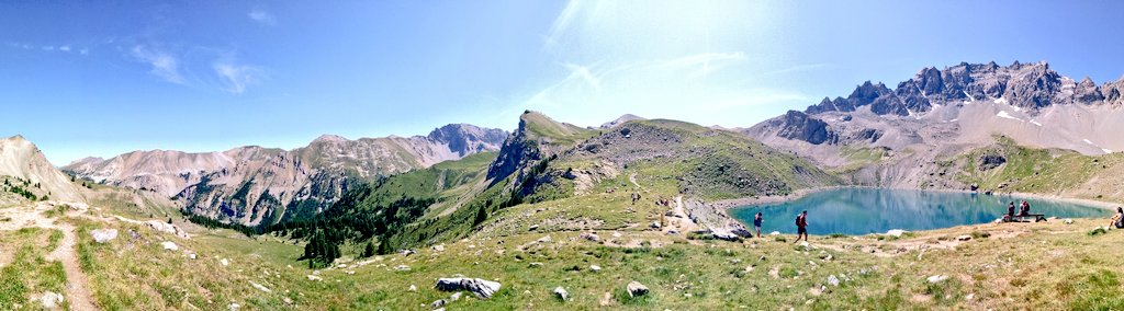 Souvenir d'un été alpestre...sur les hauteurs de Ceillac, Lac ste Anne. ⛰️🌞 #queyras  #MagnifiqueFrance #alpes @Balade_Sympa @educambergueda @LeQueyras @DestQueyras @RDV_Experience @GeekdeMontagne #France #randonnee #trek #montagne #mountain