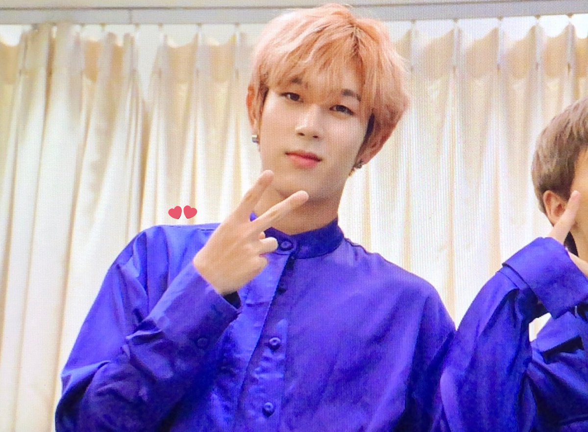 20000425_com's tweet photo. 190912 포토타임 프리뷰

#BIT #비아이티 #JOEL #요엘 #김기환
@BIT5_official https://t.co/EPh0CNHMAY
