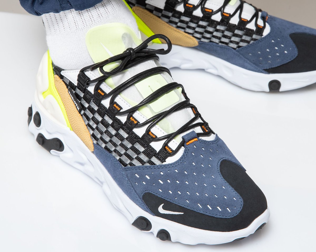 nike react sertu black volt