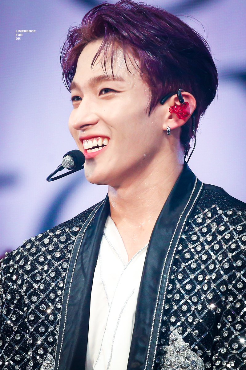LIMERENCE_DK's tweet photo. 190831 ODE TO YOU IN SEOUL 

#세븐틴 #도겸 #석민 #SEVENTEEN #DK
@pledis_17 https://t.co/WmdIEeNXsX