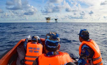 View image on Twitter