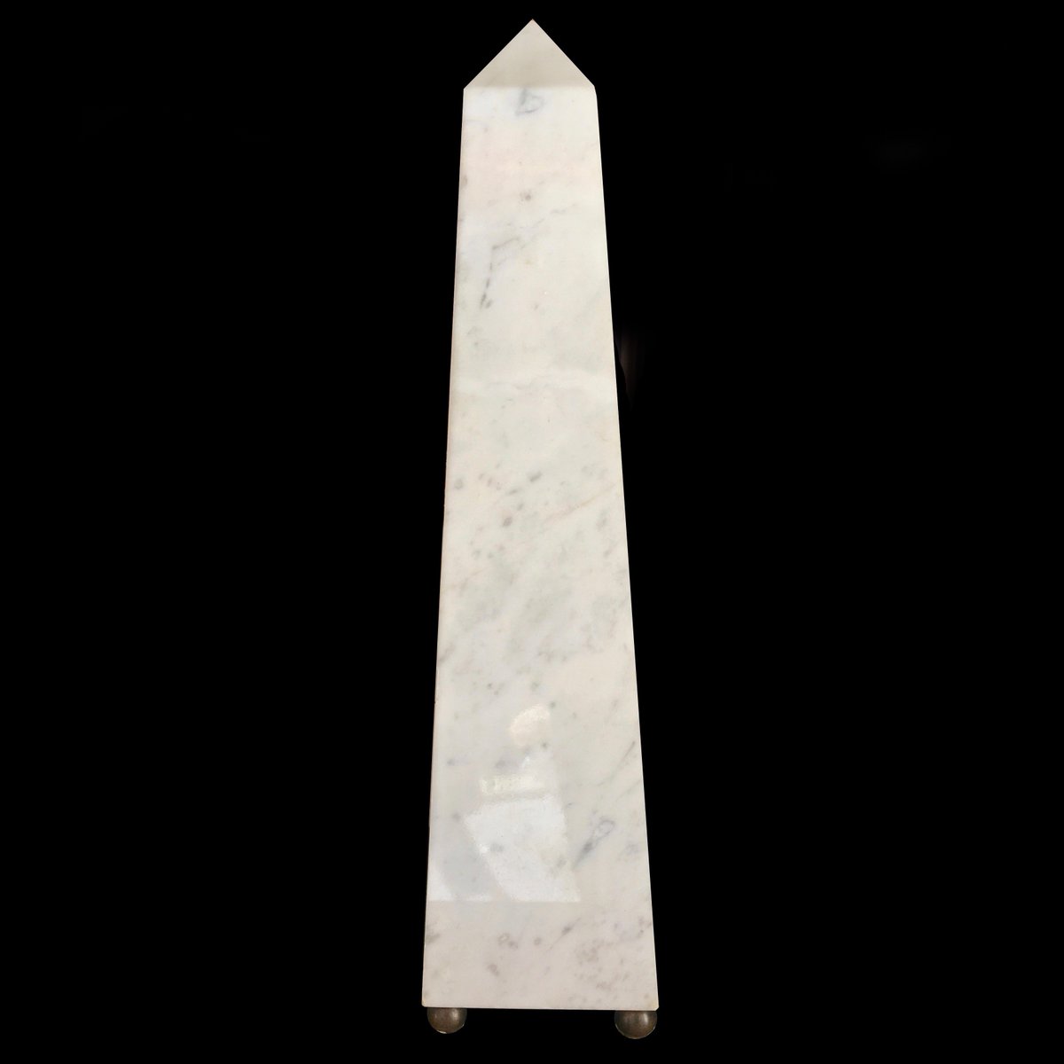 TransformistaEl's tweet photo. A big #marble #obelisk.
#decoration #vintage https://t.co/Yd5rUCjtiK