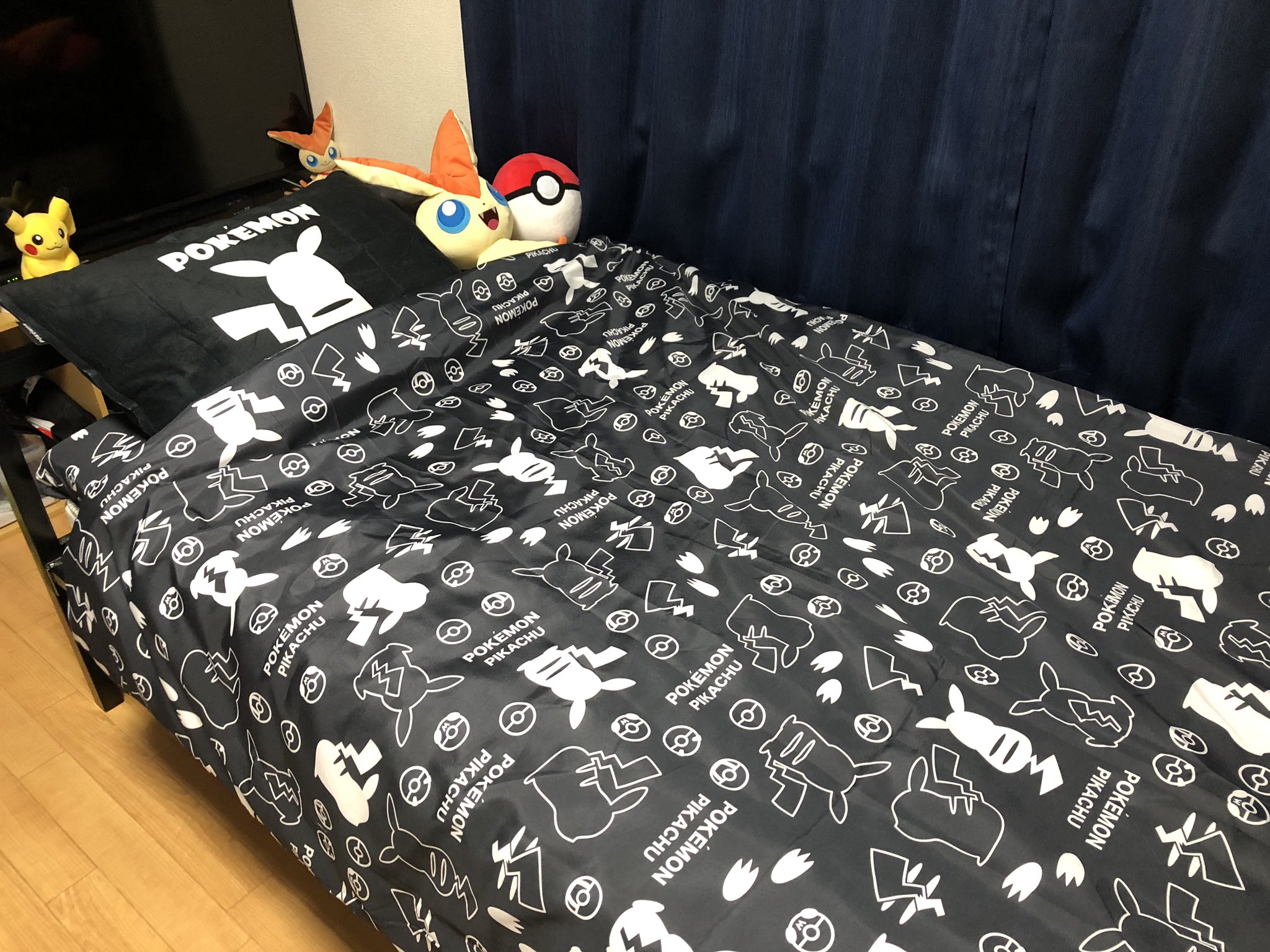 だい ほっしー しまむらで買ってきたポケモンの布団カバーをつけました クールでいい感じ T Co Pskrasok66 Twitter