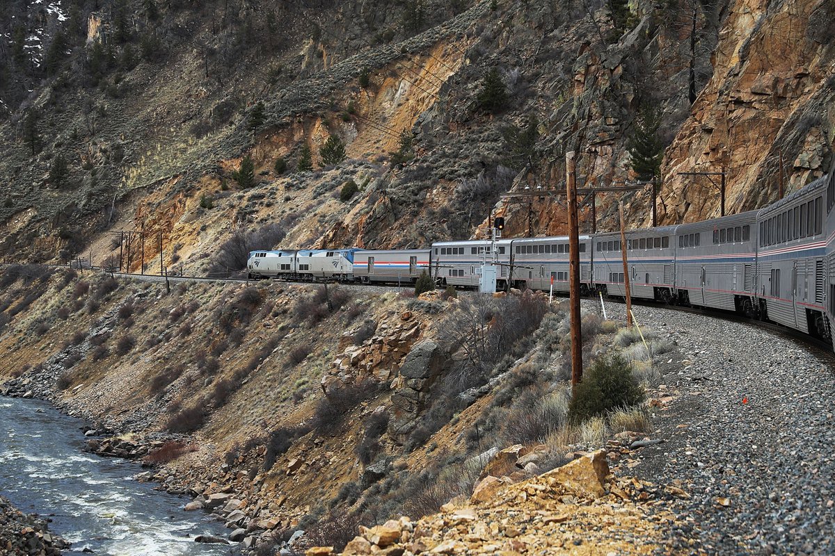 Learn all about train-bragging. @VisitTheUSA @Amtrak traveller.uk/isDDZz