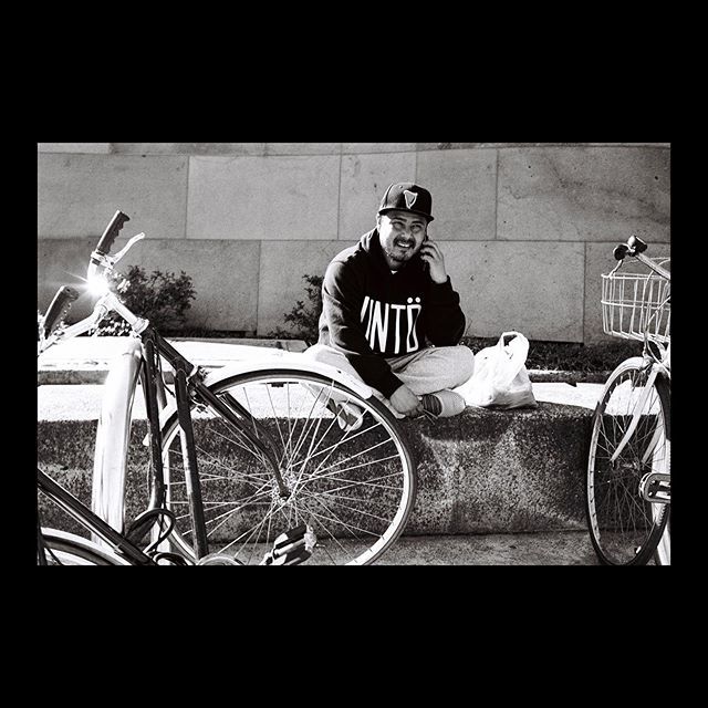 jdshootsraw's tweet photo. all that glimmers
And that’s No.5. Happy Friday all! .
.
.
.
.
.
.
#blackandwhite #bnw #monochrome #instablackandwhite #monoart #insta_bw #bnw_society #bw_lover #bw_photooftheday #photooftheday #instagood #bw_society #bw_crew #bwwednesday #insta_pick_bw … https://t.co/ZXMEkRrVd4 https://t.co/cWmol9jUSO