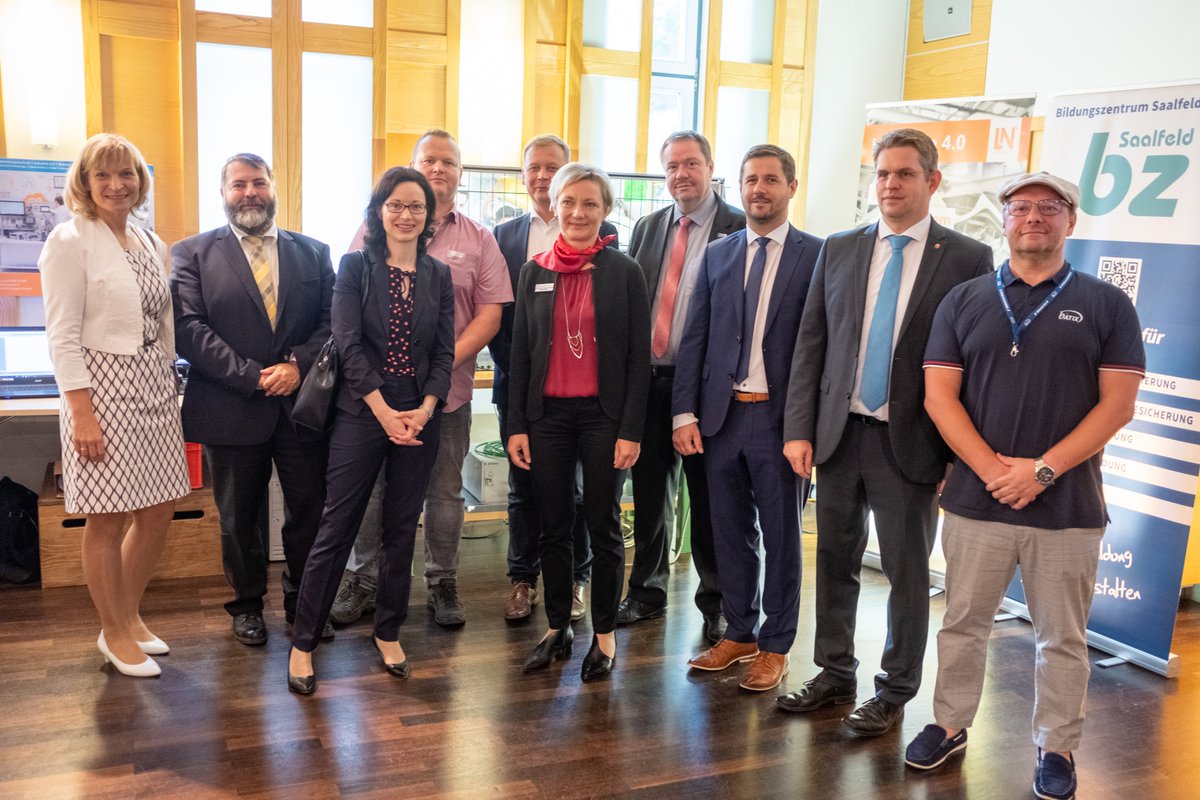 batix's tweet photo. #OpenFutureLAB auf der #inKontakt2019 in Bad Blankenburg. Eine regionale Zukunftswerkstatt für Arbeit und Leben im Landkreis #Saalfeld - #Rudolstadt. https://t.co/ZSgvb6yiNi