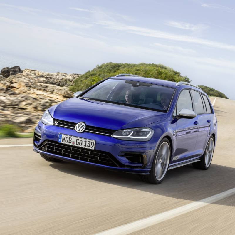 ClientesVW's tweet image. #Volkswagen Golf Variant R. Deportividad y espacio para toda la familia.