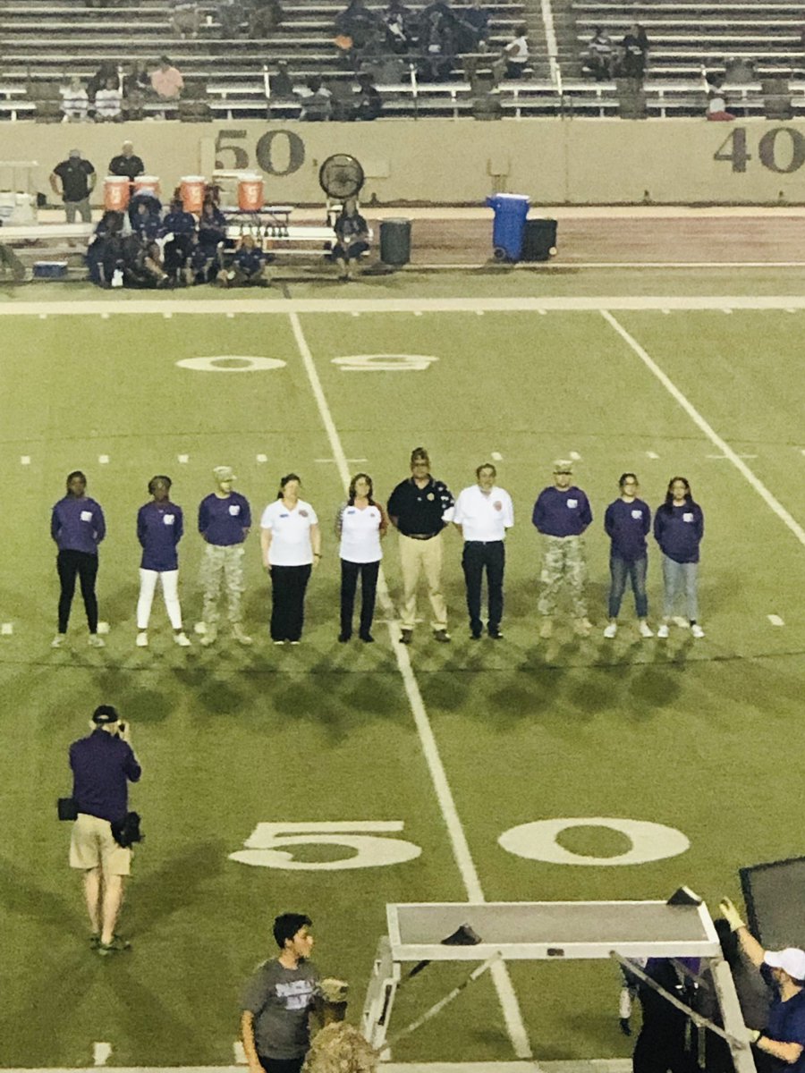 PaschalHSSB's tweet photo. We appreciate our veterans!!🇺🇸💜 #PaschalProud https://t.co/4m3KJ0N2wi