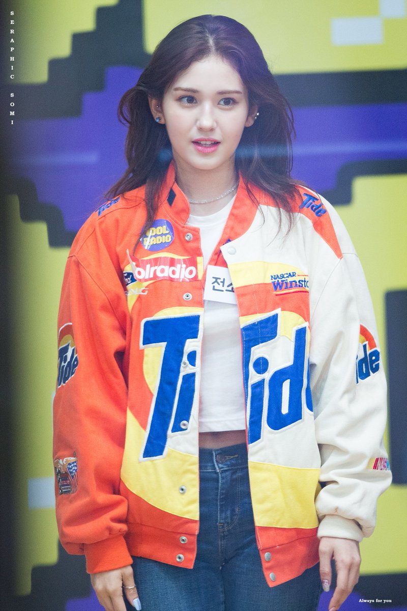 seraphicsomi's tweet photo. 190617 아이돌 라디오
#전소미 #소미 #JeonSomi #SOMI 
소미야 즐추즐추~~ https://t.co/FKGykm8xkR