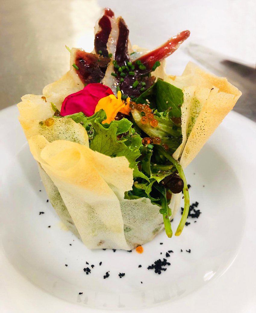 fabricadelcanal's tweet photo. ¿Habéis probado nuestro menú degustación con los productos de Selectos de Castilla? ¡Os va a encantar! 😉👌
Have you tried our 9-course tasting menu with Selectos de Castilla's products? You're going to love it! 🍽😋
#SlowEat #SlowTravel #TurismoSpain #LuxuryTraveler https://t.co/nIdCyJOq6N