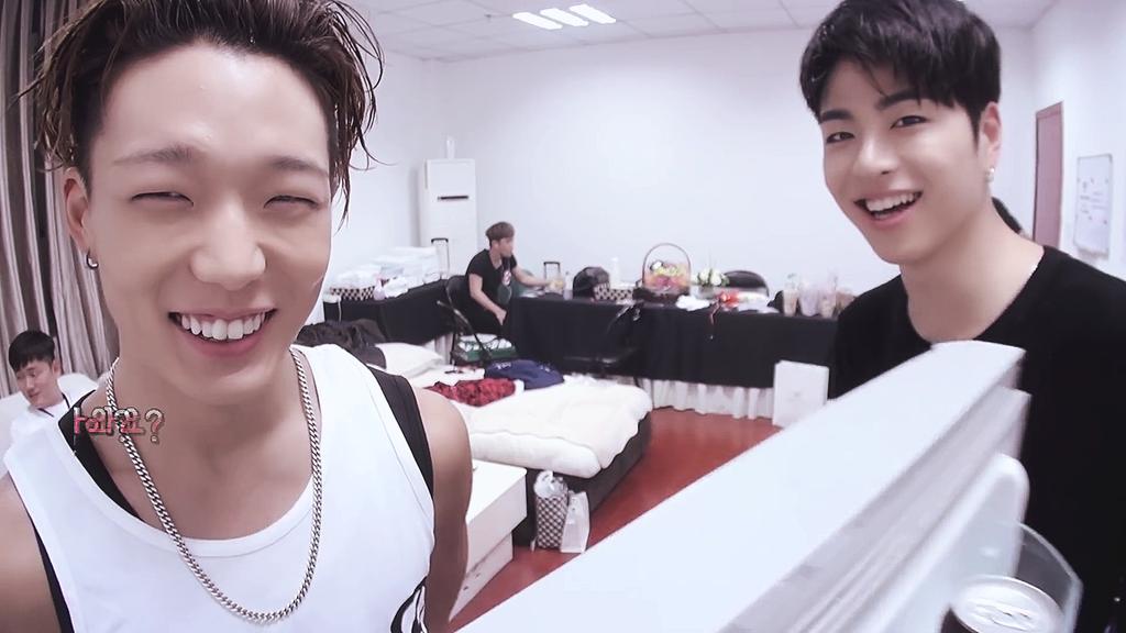 JunbobMoments's tweet photo. 📍 Showtime Days in Chengdu &amp; Nanjing, YouTube. 

#JUNBOB #BOBJUN https://t.co/gV4Wcx7rKE