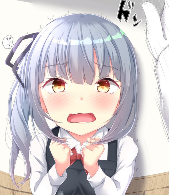 壁ドンされた霞はびくってしてくれると思うから可愛い 