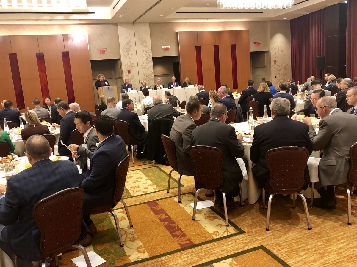 Full house at the #tma Northeast breakfast on venue reform this morning!