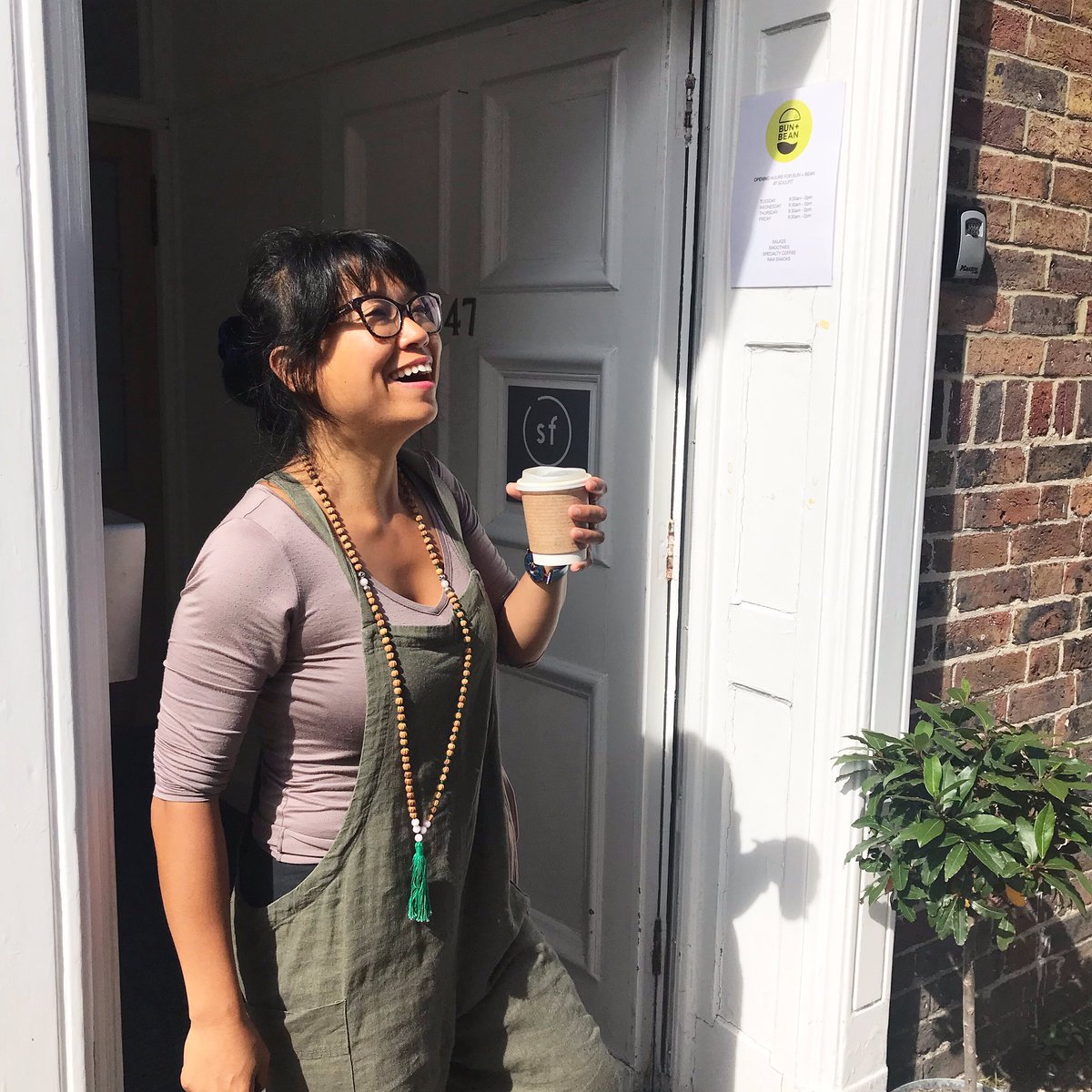 Here we have the most wonderful @cherrycherryyoga promoting the fact that we do coffees (and food &amp; smoothies) to takeaway. Cherry brings utter joy to everyone she meets. Everyone needs a Cherry in their life! 🍒💚 #bunandbean
