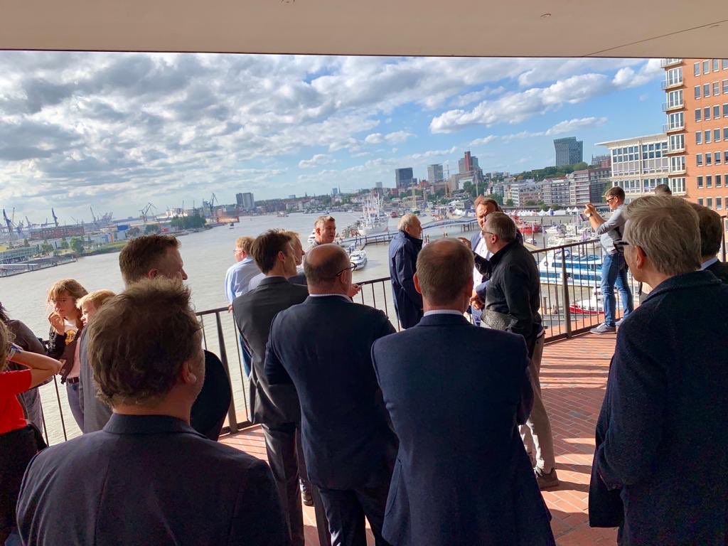 ThorstenRocket's tweet photo. Es ist mir jedes Jahr eine Freude den @QSCAG CxO Roundtable in #Hamburg begleiten zu dürfen. Danke an alle #Teilnehmer und #Speaker für den Besuch in der @elbphilharmonie. Jetzt heißt es sich aufs nächste Jahr zu freuen und #einfach #machen! #S4HANA here we come...#qscsap https://t.co/S5XzVSjEbb