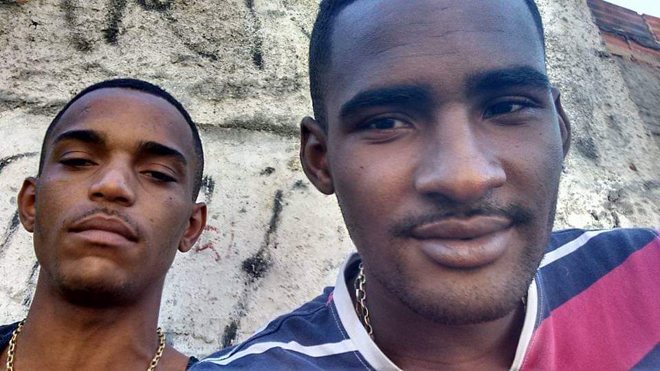 Luiztrem123's tweet photo. Saudade de quem tá preso Liberdade Maconheiro 🔓 Saudades  de quem já morreu #beibe 👼😭😭😭😭😡😡💔🏴 https://t.co/gvvC9I95IW