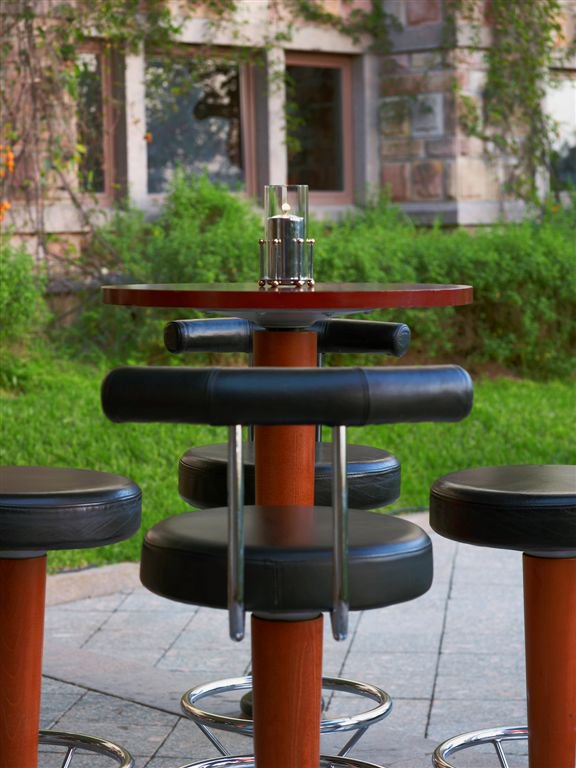 Weekend Break. Take a breather from daily life &amp; let your self down for some fun @The Office Bar  Enjoy live music every Friday with Zemen Band and every Saturday with Zagol band. 
#Relax #fun #entertainment #liveband #Enjoy #music
