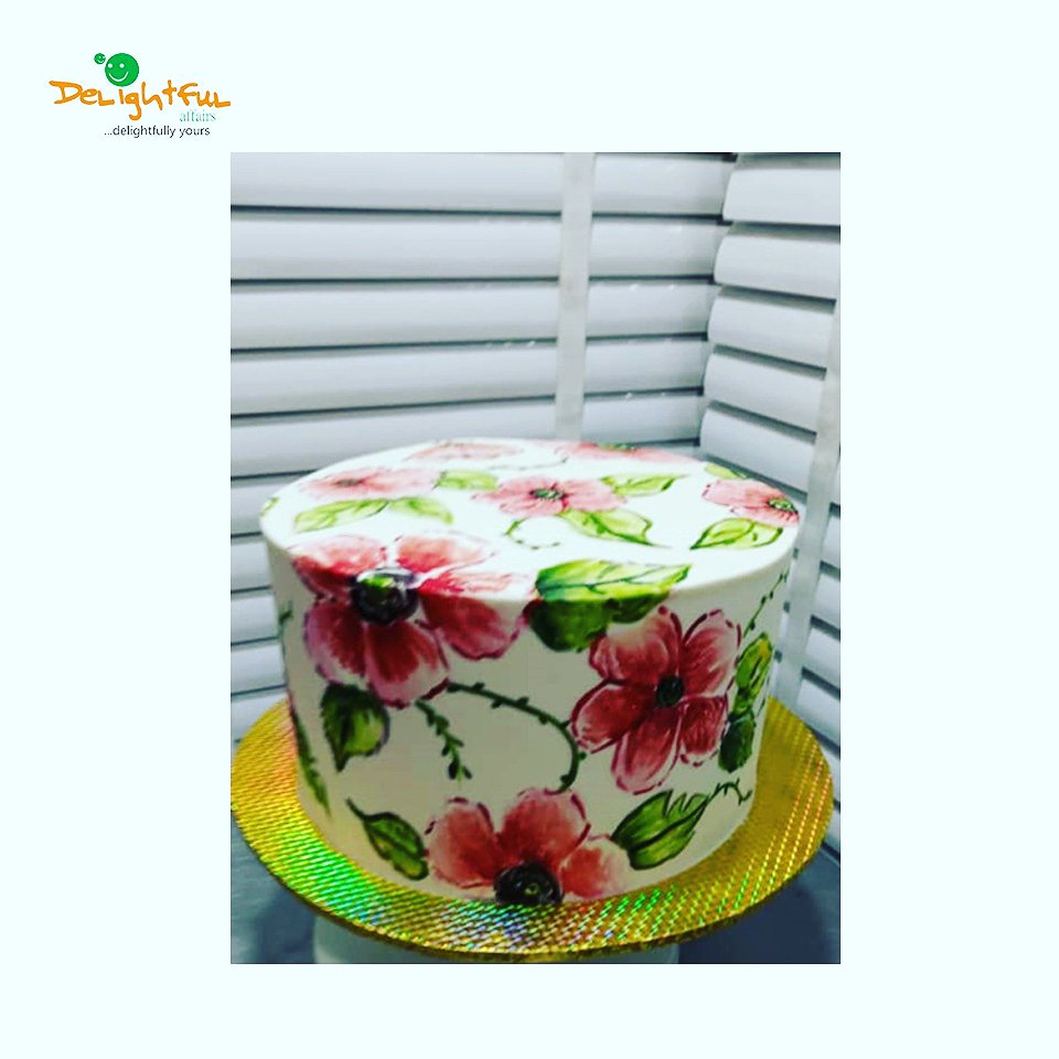 delightfulbread's tweet photo. Painted butter cream cake... #DelightfulAffairs #Cakes #delicious #CakeShopInLagos #YourFavoriteCakeShop #NaijaBakers 
#CakeArt #CakeUnusual https://t.co/WNR8aVNIlk