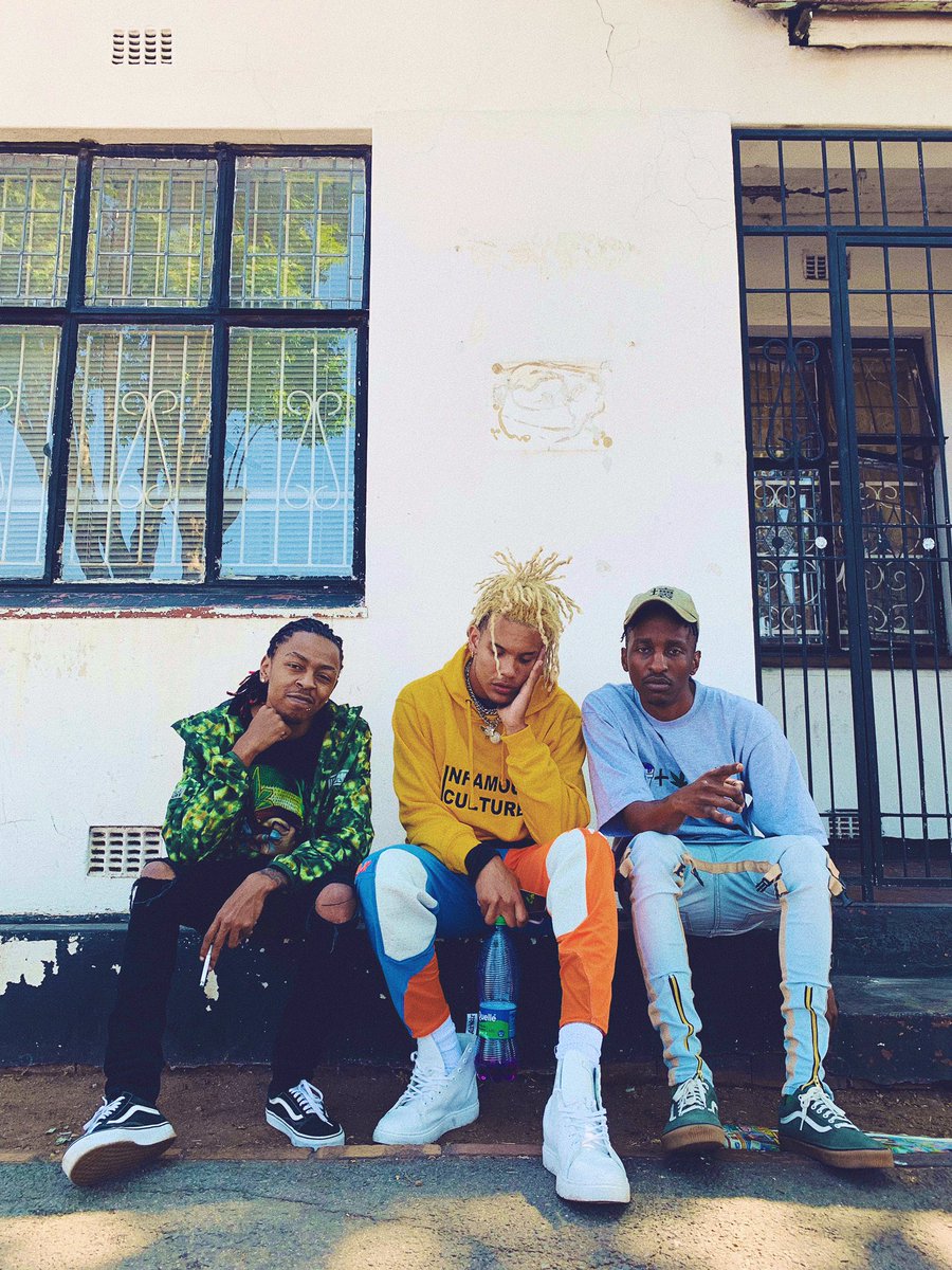 Thabiiiso's tweet photo. Bloccc boyz https://t.co/X5983ZJClt