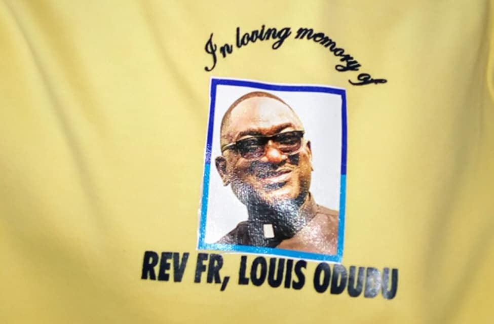 ninedesign_wear's tweet image. Another job delivery in  DELTA STATE, WARRI. we are EVERYWEAR YOU GO 🤗🌏 #Sportwears  #Manualscreenprinting #A5Digitalprinting #Goodquality #Altarboys #soccercompetition #Warri #lagos #Nigeria 

For more enquiry call or whatsapp: +2348186815504, +2348153459823