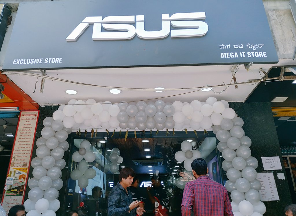 ArnoldSu6's tweet photo. It is our second #Asus Exclusive Store in #Bangalore at Mega IT Store,
#906, GNR Plaza, 80ft Road, 6th Block, Kormangala that launched today by Guarav D Jain, Owner and @friendzjigu Jignesh Bhavsar. 

Congratulations you all.. 

#laptops #GameWithROG #ROG #Zenbook #Vivobook https://t.co/p6A9FNmN7G