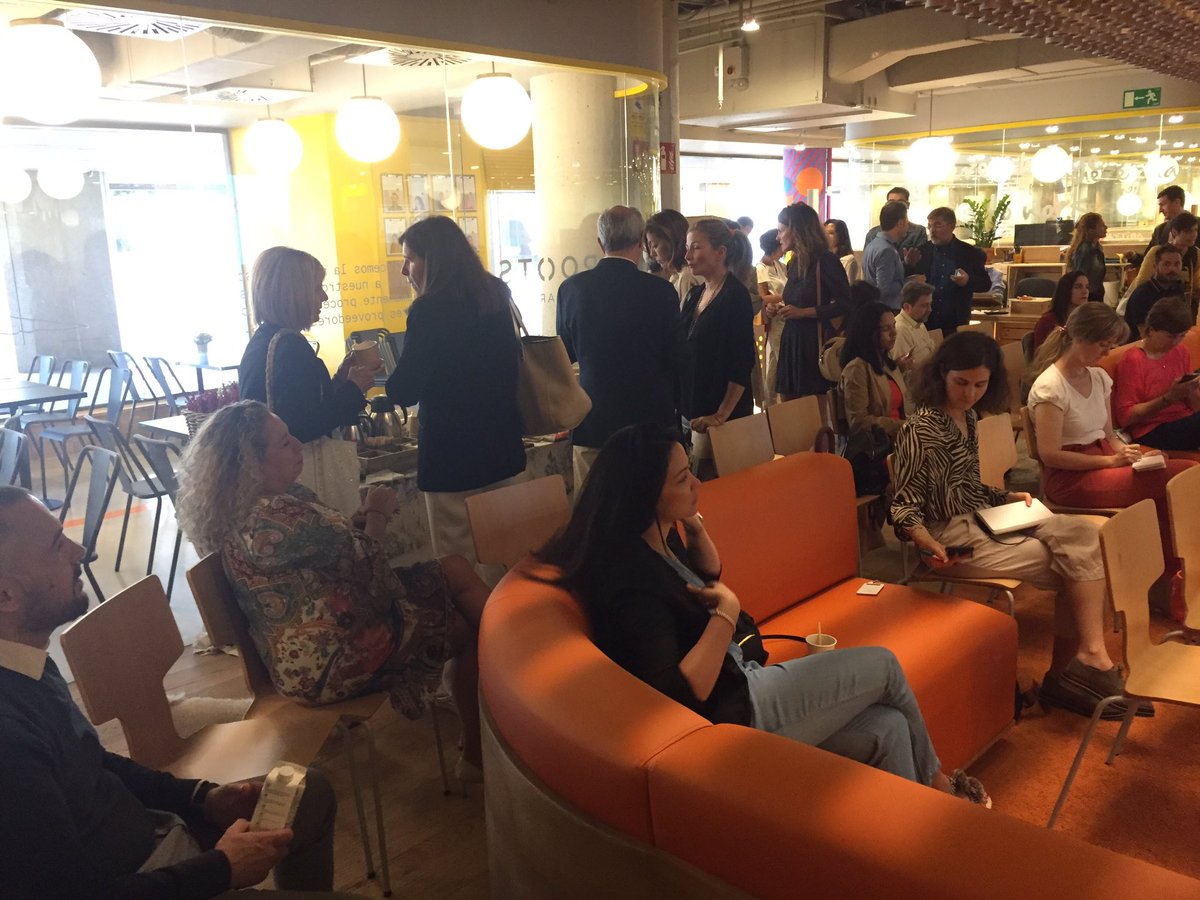 HonestStrategy's tweet photo. Estamos en @ImpactHubMAD #Picasso, donde en breve dará comienzo el #HonestBreakfast con el experto Mario Tascón @mtascon: “La COMUNICACIÓN clara de los negocios a sus clientes”
👉🏾En el debate le acompañará @Hector_Robles_ , Fundador del Movimiento @HonestStrategy
#HonestClub https://t.co/x53VeTHU0B