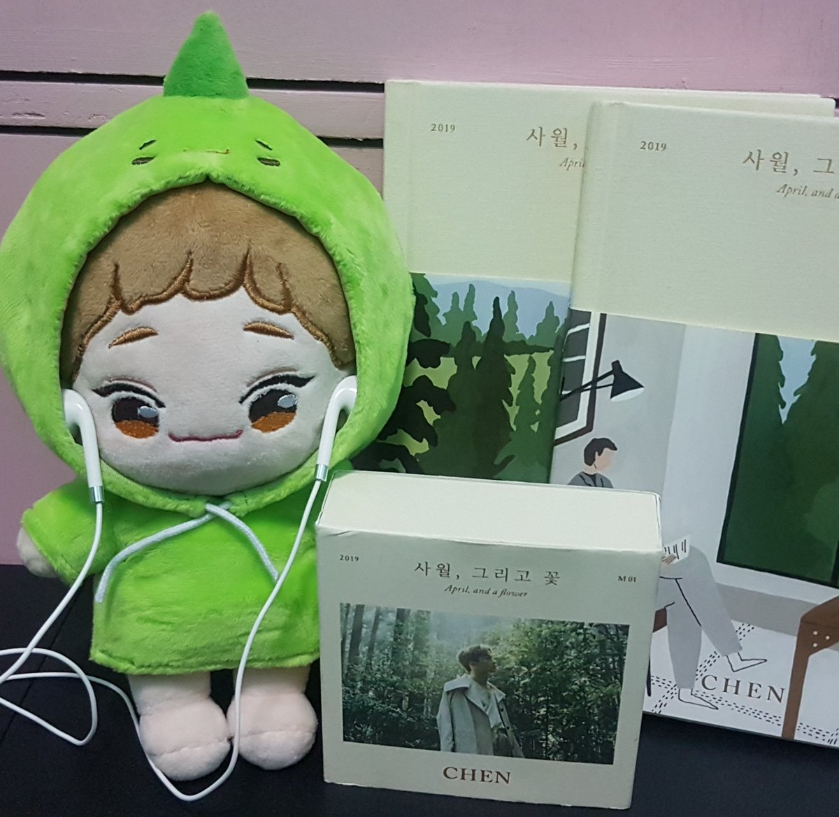 soonDAElion21's tweet photo. Finally my 1st born CHENsaurus is home👪 paka cute💕 he looks a lot like his daddy!

Thank you @prismbunnyph for fast &amp; hassle free transaction! Ur very accommodating sis Jana😘 till the next time!

#CHEN #EXO #엑소 @weareoneEXO https://t.co/g8od60YjRN