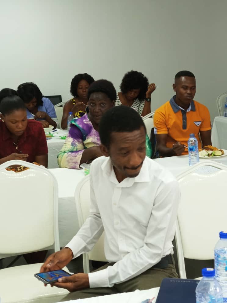 PSH_GH's tweet photo. Doctors and nurses, with their training and their experiences, would be able to detect unusual patterns of diseases. 
#Orthopedic_Training_workshop
#Learn_To_Save_Life https://t.co/T2HyzCQsJn