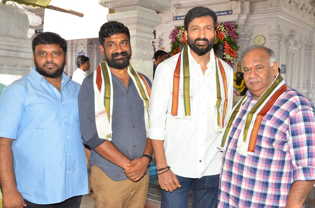 tazacinema's tweet photo. #SVCC26 shoot started with Action Hero @YoursGopichand.
@tazacinema
An action-adventure film directed by debutant #BinuSubramanyam. #SatishKurup handles the camera.
Music composed by Mani Sharma. Produced by BVSN Prasad. https://t.co/l5r8Cpb5Mi
