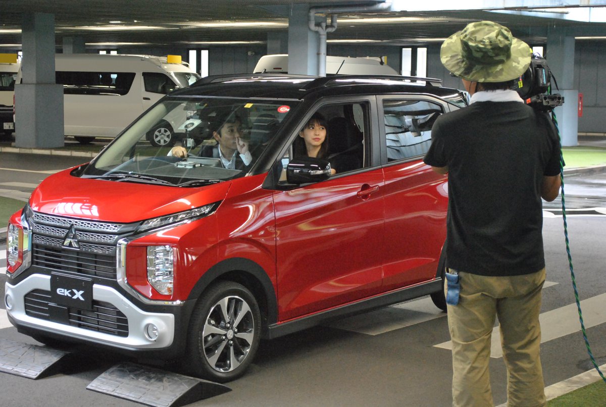 三菱自動車工業株式会社 モーニング娘 19が 三菱自動車 のサポカーを体感 テレビ東京 Ai Dol Project で モーニング娘 19の 小田さくら さん 牧野真莉愛 さんに Ekクロス でサポカーの技術を体感していただきました 放送は今晩の25