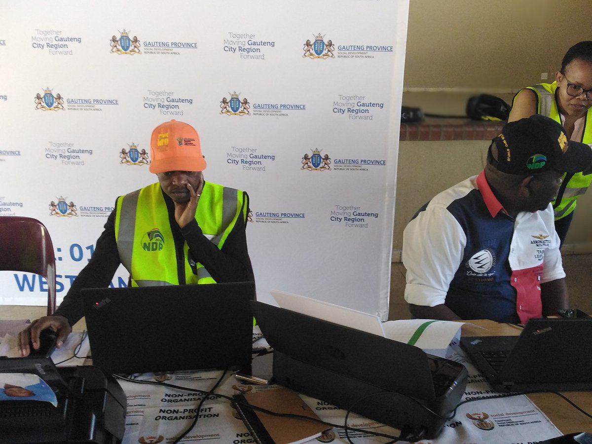 gpgSocDev's tweet photo. Official ready to assist Members of NGOs on-site with registration &amp; re-submission of relevant documents required for compliance #KnowYourNPOStatus #Govatwork
 @The_DSD https://t.co/HK6P5ZFlUk