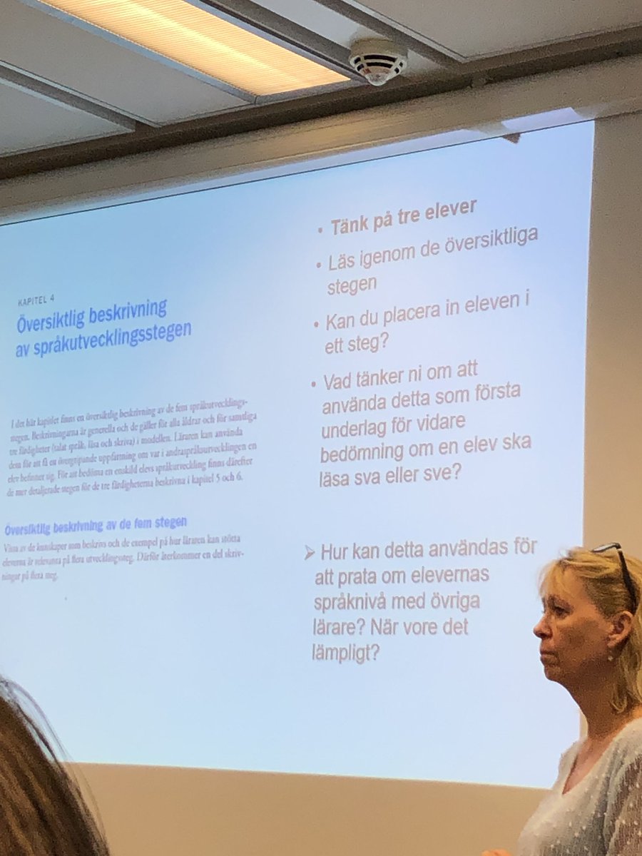 therese_isberg's tweet photo. På nätverksträff i regi av Utbildningsförvaltningen i Stockholms stad. Så matnyttigt att träffa andra som undervisar nyanlända elever. 😊 https://t.co/DMCjAtAHF7