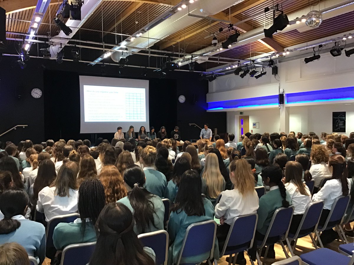 andykemp's tweet photo. Great for the Year 10/11s @SPFSeniors to hear about the experience of the #PresidentsTeam In the Sixth Form at @SPF6form as part of our #InspireAndGuide programme.  Lots of great advice and observations! @SPFSchools https://t.co/YNfPDZ7TNd