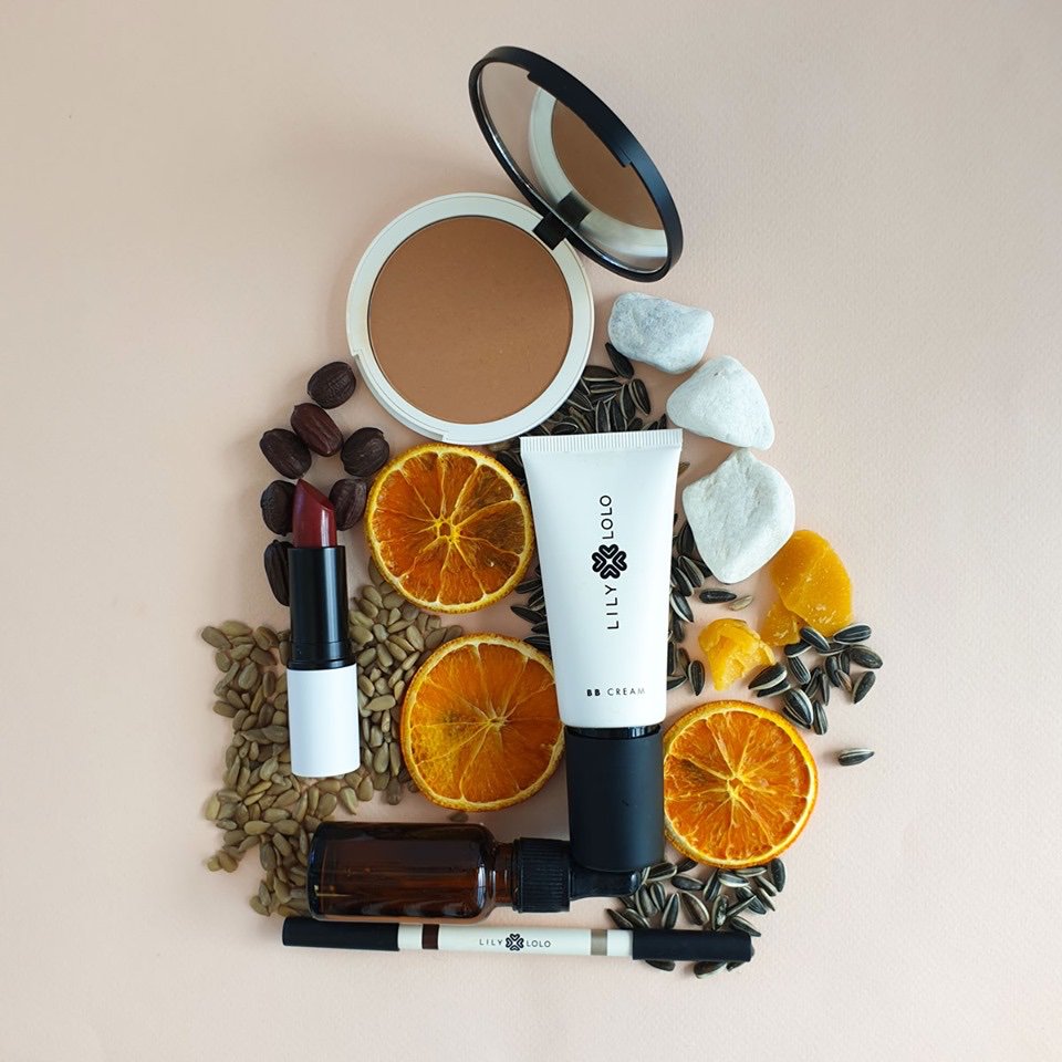 officinaparis's tweet photo. Tout le maquillage minéral @LilyLolo est disponible dans l'e-shop: https://t.co/OY1WHo4cQb #maquillagemineral #lilylolo #beauténaturelle #cleanbeauty #veganbeauty #naturalbeauty #maquillagenaturel #gogreen #bbcreme #poudrebronzante #rougealevres https://t.co/QqLvRuF39l