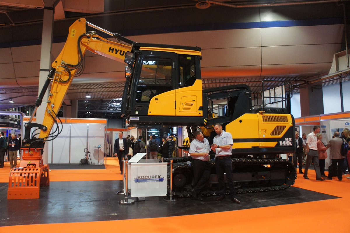 PlantPlanetUK's tweet photo. Here are just a few of our show highlights from the @RWM_Exhibition  Make sure you check out our full review of the show in the October Issue of Plant Planet! 

#rwm #recycling #wastemanagement #plantmachinery #heavymachinery #hyundai #jcb #firesupression #birmingamnec https://t.co/ZCsoO9IMvi