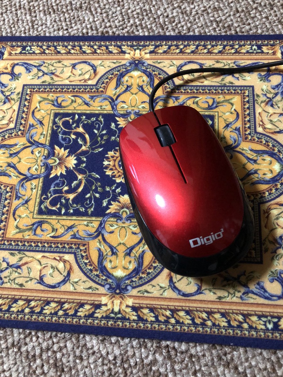 test ツイッターメディア - ペルシャ絨毯風のマット。マウスパッドに。なかなかいいかも（笑）
#キャンドゥ https://t.co/8o0jJ7V8TD