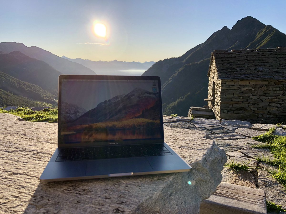 Glocal: globalizzazione e identità locale. Oggi sto sperimentando sulla mia pelle questo termine. Incredible cosa si possa fare con un computer e una buona connessione ad internet. #lavoroinlibertà