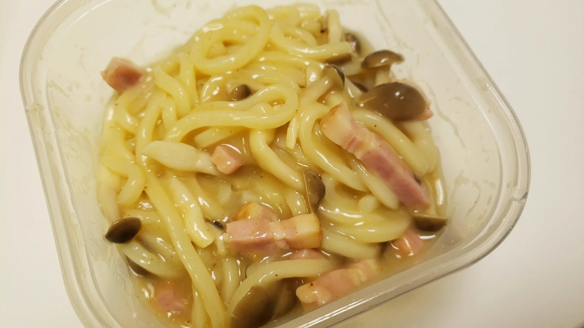 シチュールウで簡単にできる！？「超濃厚！シチューカルボナーラうどん」の作り方！