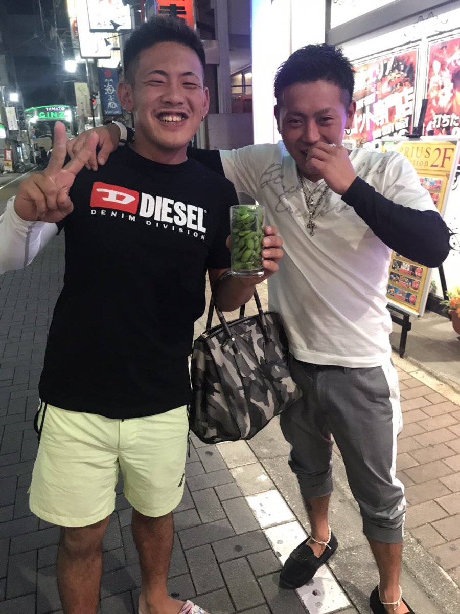 _shunta8800's tweet photo. 自分が可愛がってる後輩を友達も可愛がってくれるのすごーく嬉しいホッコリ https://t.co/5pMyLFuSmE