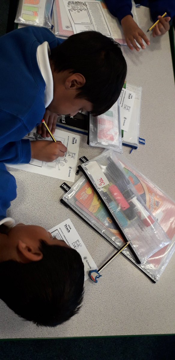 Rowlatts_TMET's tweet image. Class Roald Dahl are participating in #RoaldDahlDay by joining in with the #bbcteach workshop online! #rhliteracy #Collaboration