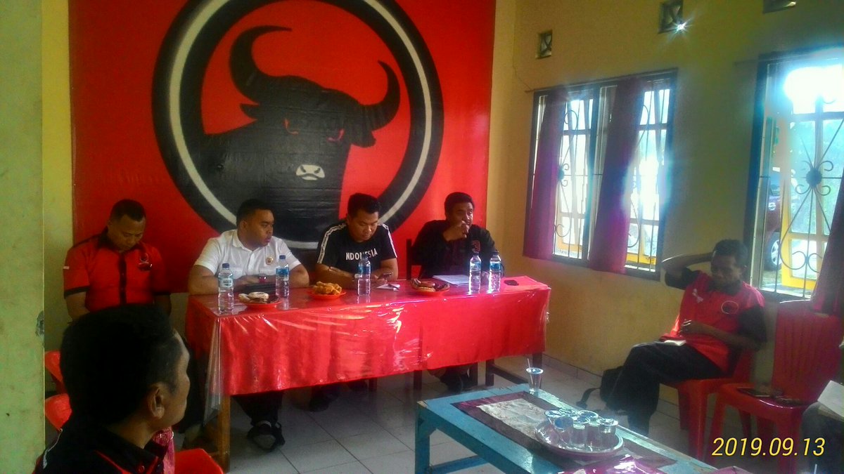 DpcTtu's tweet photo. Rapat koordinasi menjelang Pilkada TTU dan penyerahan SK DPC PDI Perjuangan TTU 
#solid bergerak_menang kan_Pilkada https://t.co/vhvfQnndqU