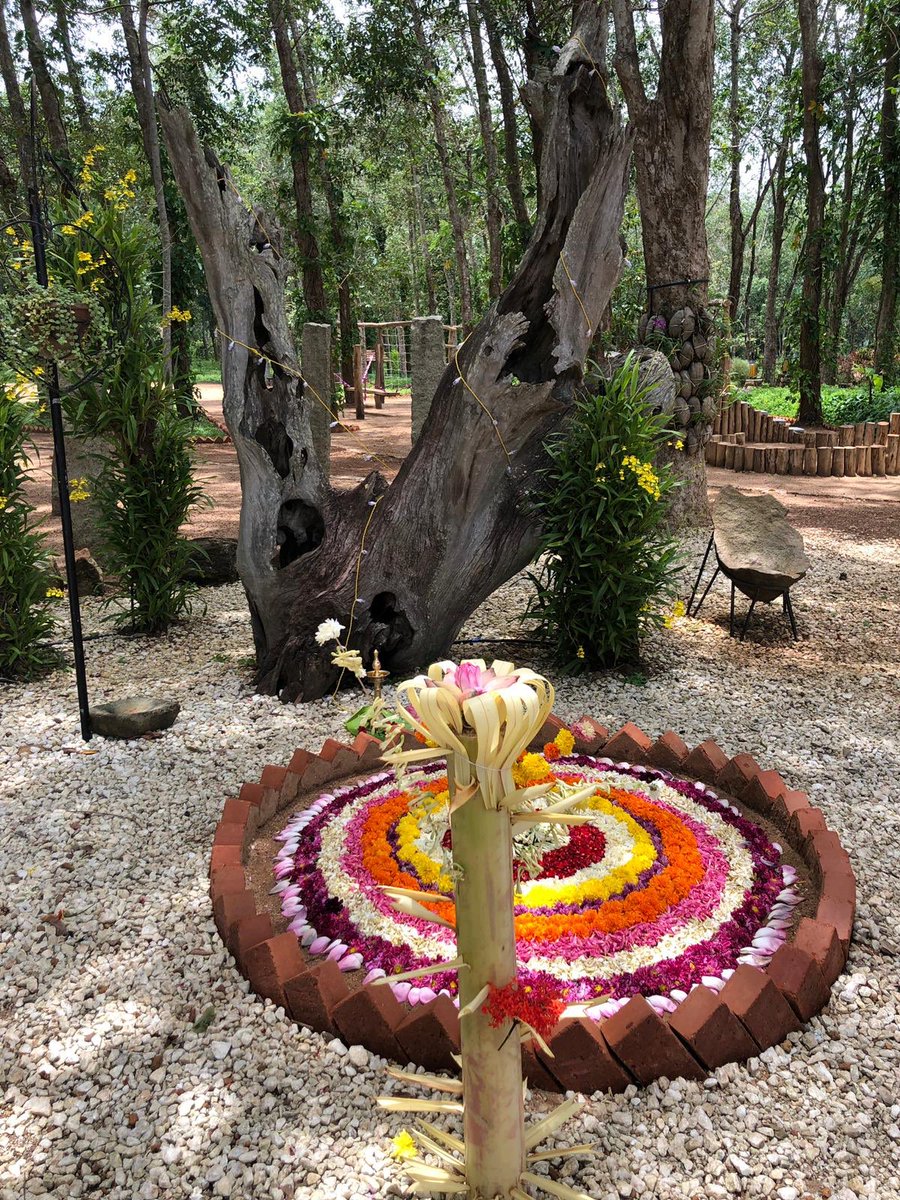 WindowToLuxury's tweet photo. India specialists enjoying a trip to Kanyakumari, the southern most tip of India as well as Onam Meal and games @Anantya Resort. https://t.co/9vjh3xvLnY