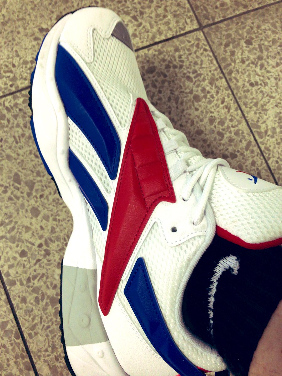 dazzlepark's tweet photo. Reebokさん!1996足限定じゃ無かったんですか!笑
まあええけど!
#Reebok
#Interval96 https://t.co/PdTns0r1Qu