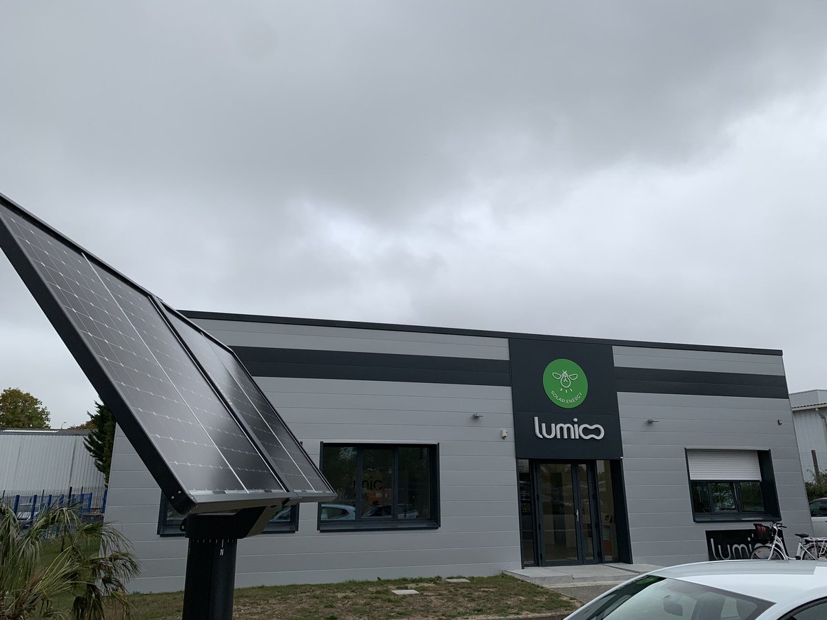 Ce matin c’est atelier nouveau modèle digital <a href="/lephareweb/">Le Phare</a> Rennes, chez notre hôte <a href="/LumiooFrance/">Lumioo</a> du plaisir à tous les etages 😄