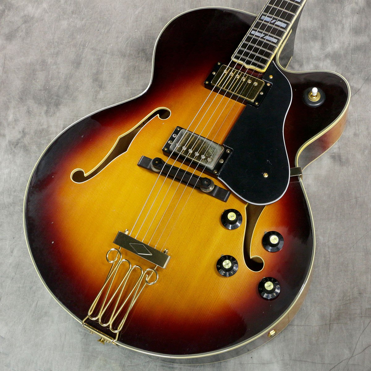 1484_shinjuku's tweet image. 【1階中古エレキNEWS】
1階中古エレキギターフロアのクリアランスセール、本日は #Tokai と #YAMAHA の中古エレキを追加いたしました!!

往年のモデルから最近のエントリーモデルなど11本追加、ご注文はお早目に!!
※店頭、デジマート限定価格でございます。

#Digimart 
is.gd/8oinso