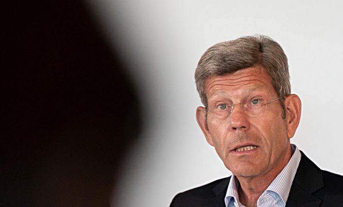 autogazette's tweet image. Fehlender Rückhalt in Branche: VDA-Präsident Mattes kündigt Rücktritt an -  #IAA #Lobbyverband #Cheflobbyist #Krise #Autobranche  buff.ly/2Ahk5KE