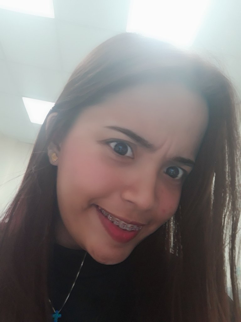 Miamailou's tweet photo. Pabebe pose 💋😂💫💢 https://t.co/YwqizCppqd